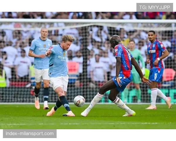 水晶宫击败卫冕冠军利物浦 格拉斯纳麾下球队延续不败走势